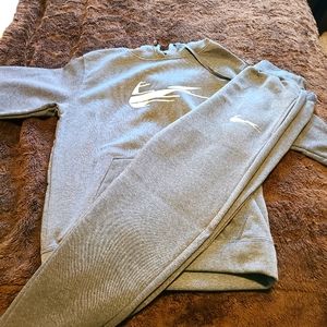 Nike jogging suit